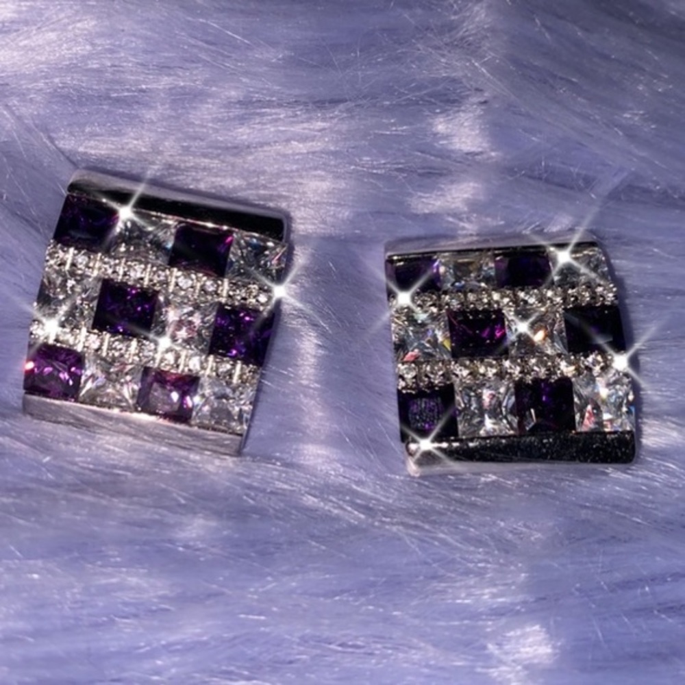 Checkered Violet Clamp Earrings